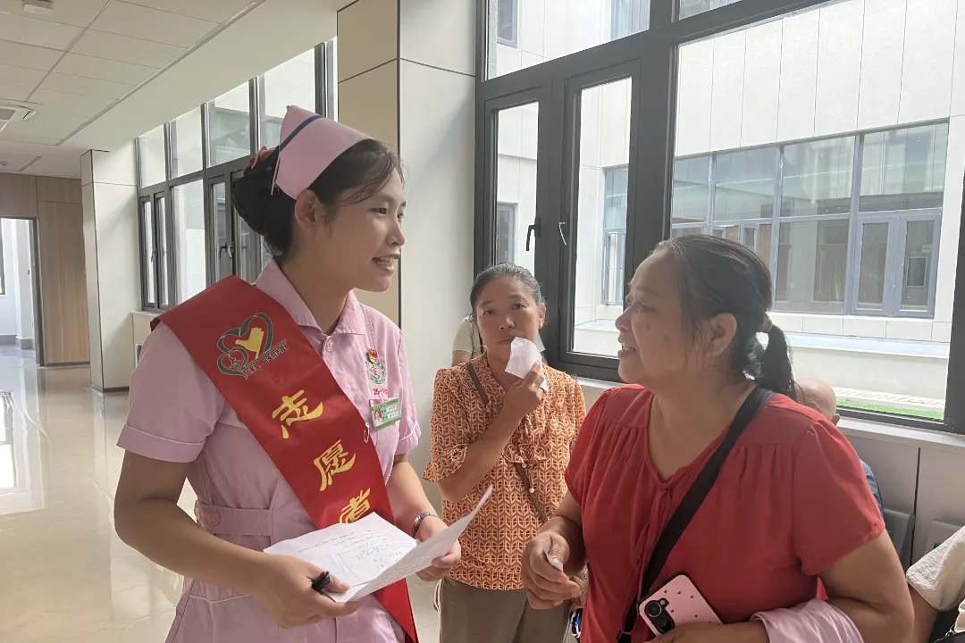 志愿者服务 (1).JPG