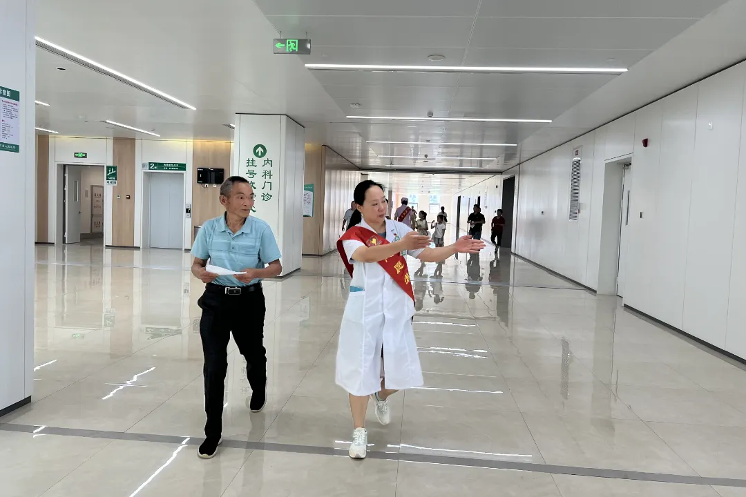 服务质量:志愿者指引 (3).JPG